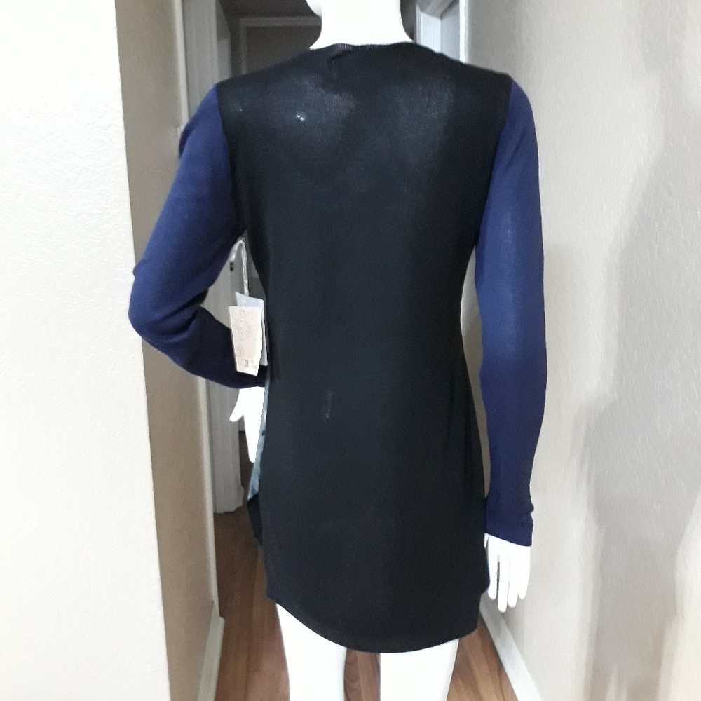 M Rena Sweater Top - Picture 9 of 10